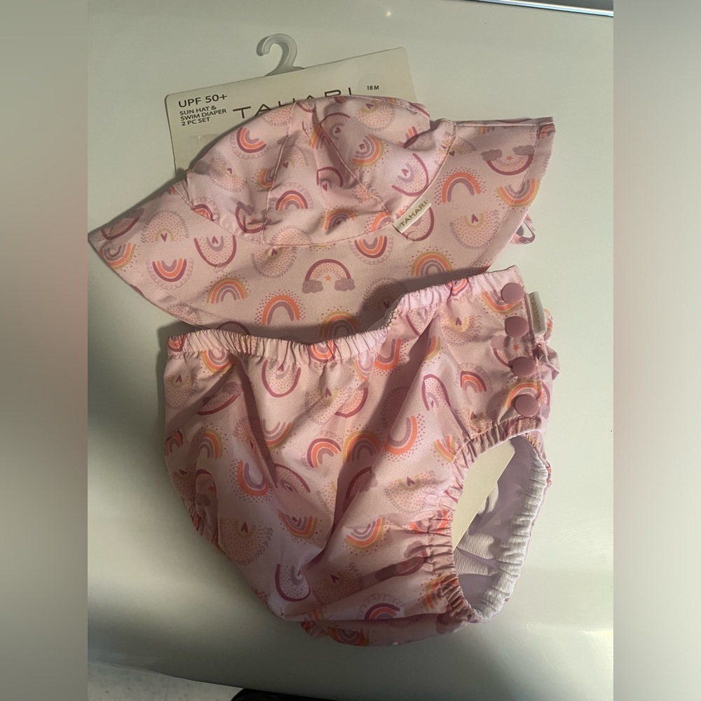 Tahari 18month sun hat & swim diaper set
